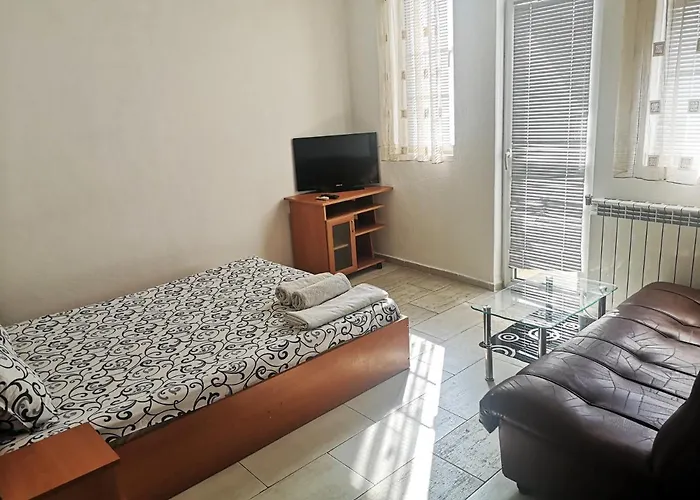 Merilyn Petrich 3* Petrič